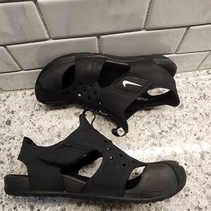 Nike Black Open-Toe Sandals